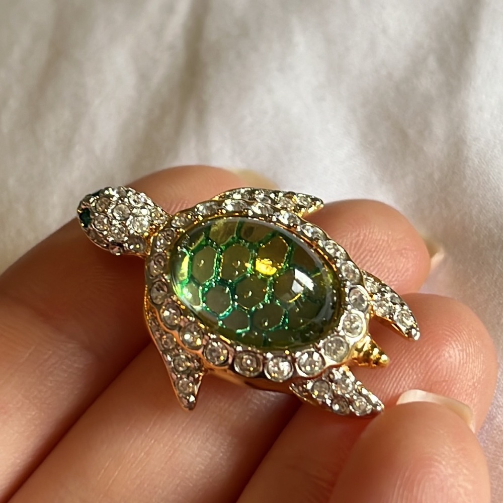 Swarovski Pave Crystal Turtle Pin